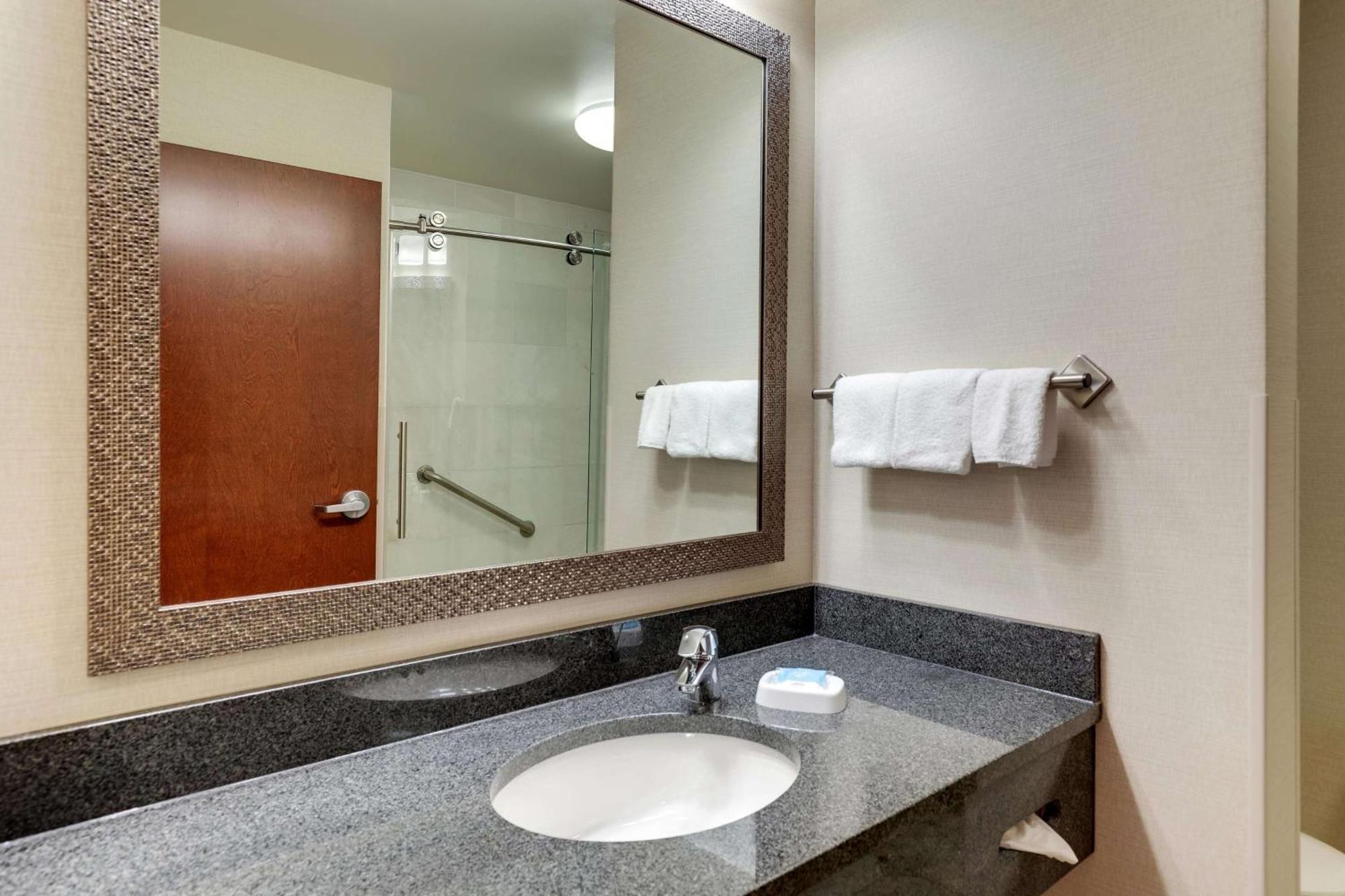 Drury Inn & Suites Independence Kansas City Blue Springs Exterior foto